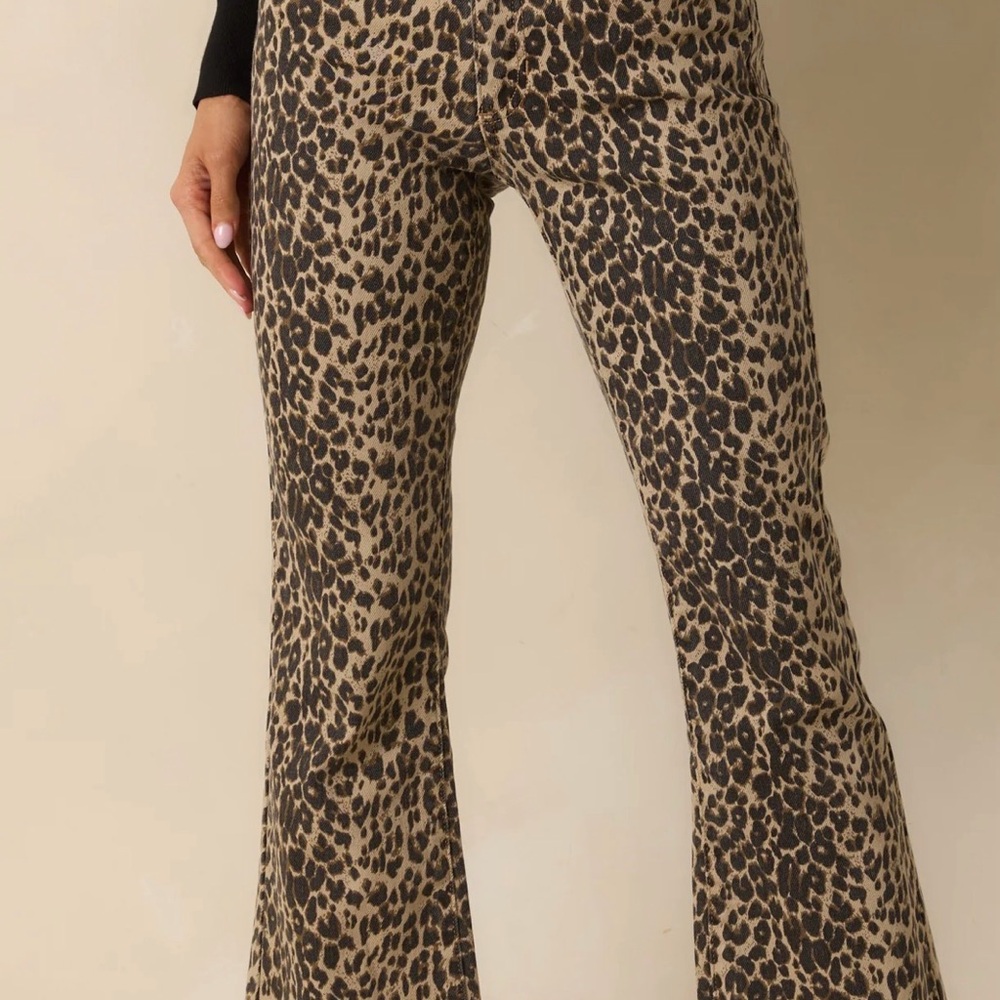 Mavi Leopard Print Flare Jeans Anika mid rise crop flare